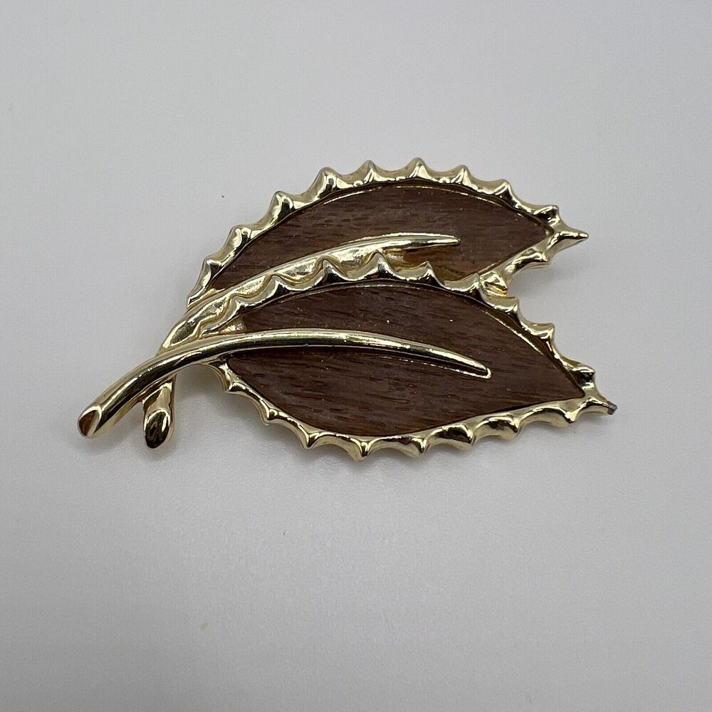 Sarah Coventry‎ Wooded Beauty Leaf Brooch Vintage Boho Mid Century Gold Brown